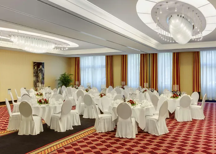 Steigenberger De Saxe 5* Dresden